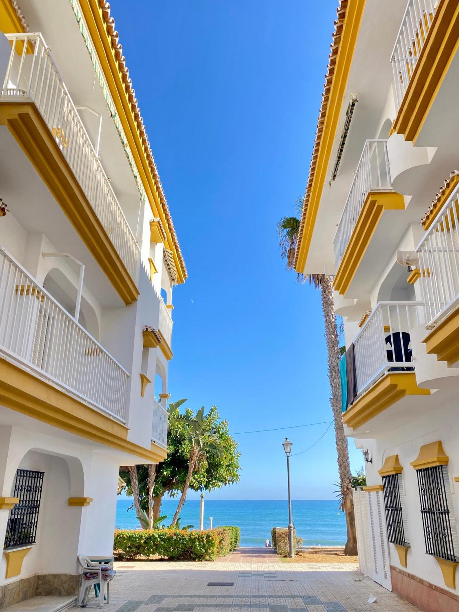 First Line Torrox Costa Apartment Exterior photo