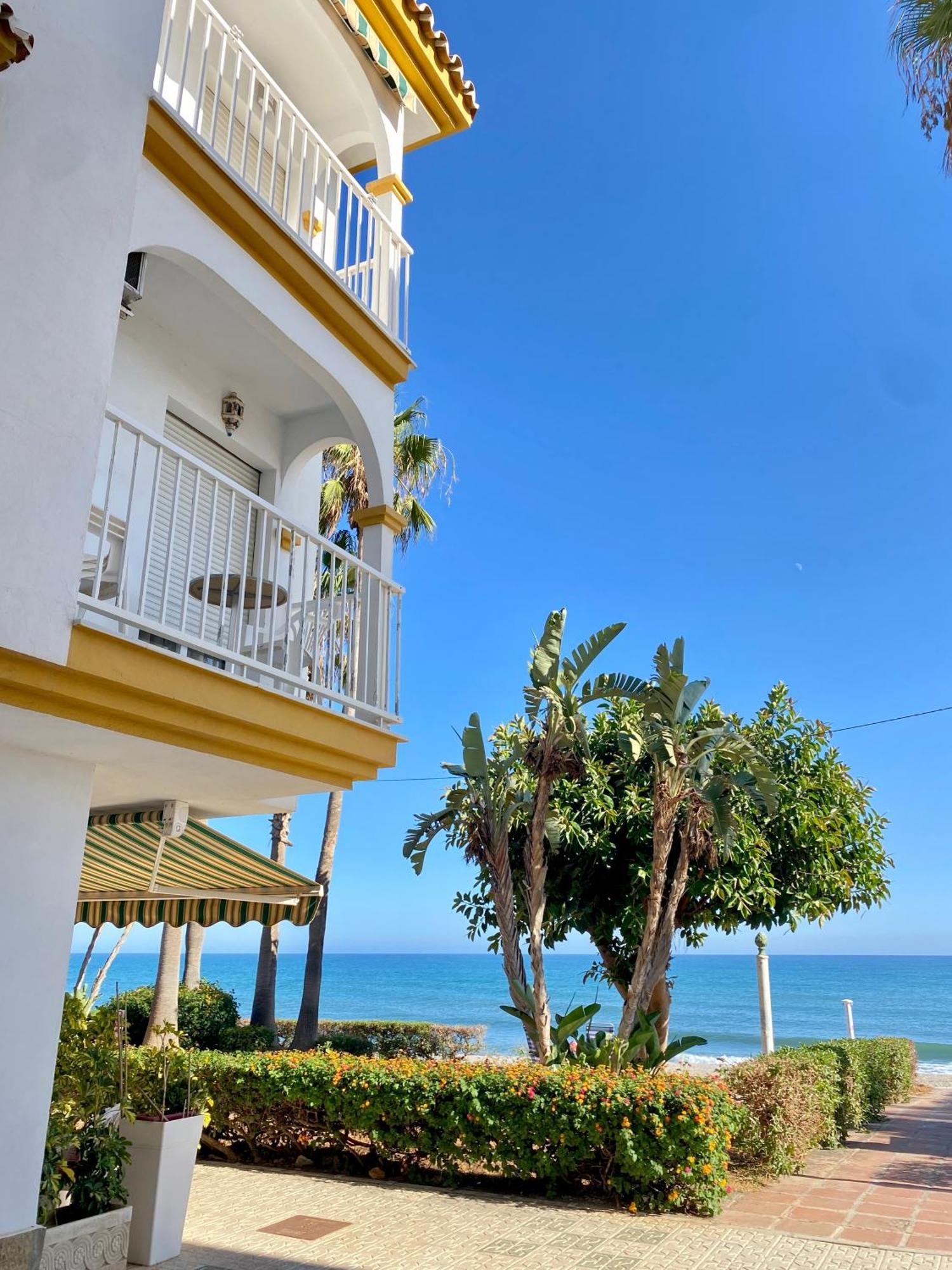 First Line Torrox Costa Apartment Exterior photo